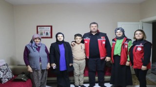 Ulu çınar ve torunları evlerinde ziyaret edildi