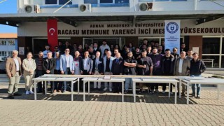 Üniversite heyecanı yaşayan gençlere 6 buçuk metrelik pideyle ‘hoş geldiniz dediler