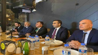 US-Sen Genel Başkanı Ayaz, Elazığda sporcularla bir araya geldi