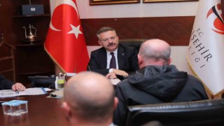 Vali Aksoy, Halk Günü Toplantısında vatandaşlarla buluştu