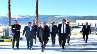 Vali Pehlivan, Taşucu Limanında incelemelerde bulundu