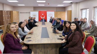 Vali Varol, öğretmen ve öğrencilerle bir araya geldi