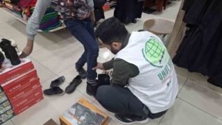Vanda ihtiyaç sahibi çocuklara bot ve mont yardımı