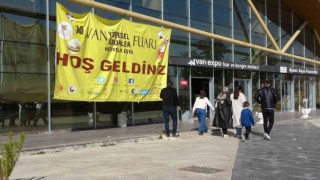 Vanda yöresel ürünler fuarında yüksek fiyat ve hijyen sorunları tepki çekti