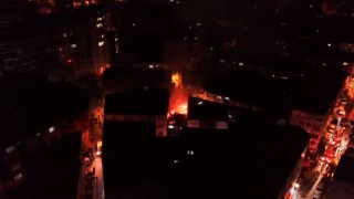 Yangından kaçarken evcil hayvanını kurtarmayı ihmal etmedi