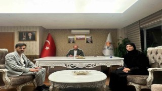 Yeniden Refah Partisinin kadın kolları ve gençlik kolları başkanı AK Partiye geçti