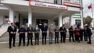 Yüksekovada çukur olaylarında yıkılan okul yeniden inşa edildi