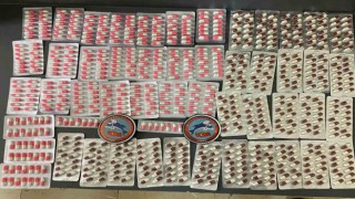Yunus ekipleri tarafından uyuşturucuyla yakalanan 2 kişi gözaltına alındı
