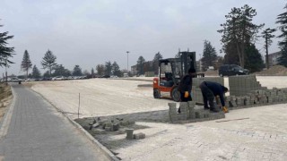 Yunus Emre Devlet Hastanesinin otoparkında yenileme çalışması yapılıyor
