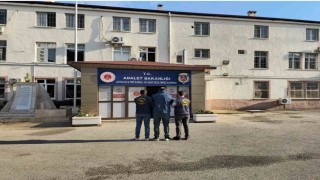 150 farklı dosyadan toplamda 545 yıl hapis cezasıyla aranan şahıs yakalandı