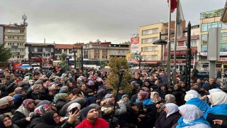 48 umre yolcusu kutsal topraklara doğru yola çıktı
