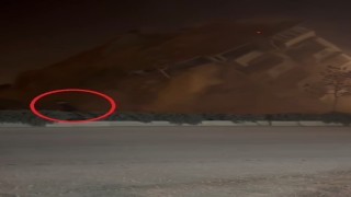 6 katlı binanın yıkımı sırasında panik yaşayan vatandaşın kaçışı kamerada
