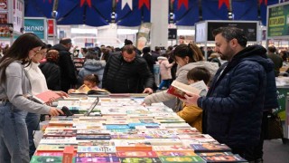 7. Isparta Kitap Fuarına yoğun ilgi