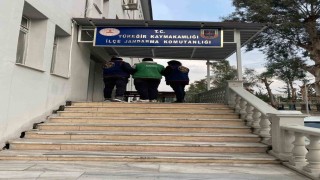 Adanada aranan 2 şahıs yakalandı