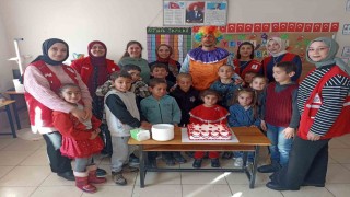 Ağrıda Kızılay gönüllülerinden Yerli Malı Haftası etkinliği