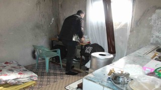 Ahıra benzeyen evde yaşayan gencin hayat mücadelesi