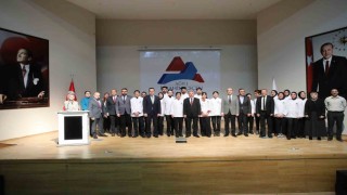AİÇÜde gastronomi bölümü öğrencileri için “önlük giyme” töreni düzenlendi