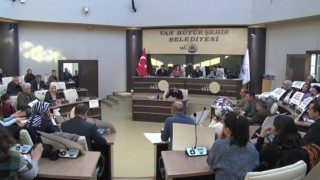 AK Parti ile DEM arasında ‘Kayyum tartışması