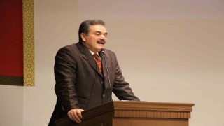 AK Partili Haluk İpek: “Özgür Özel 3 günlük öngörüde bile bulunamıyor”