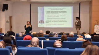 AK Partinin düzenlediği Aile Sempozyumuna büyük ilgi