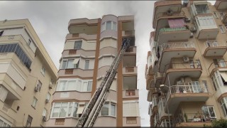 Alanyada evde klima şalterinden çıkan yangın korkuttu