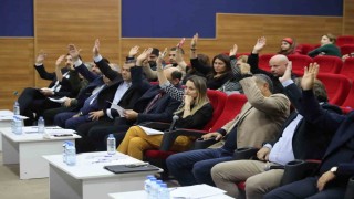 Aliağada Zeytinli Parkın adı Gazi Mustafa Kemal Atatürk Parkı olarak değişti