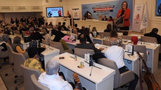 Alzheimer Hastalarına “Akıllı Saat” Desteği