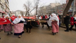 Anadolunun işgaline karşı tek yürek olan kadınların milli mücadele ruhu 105 yıl sonra yaşatıldı