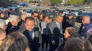 Antalya Valisi falezlerdeki arama çalışması hakkında bilgi aldı, gencin ailesiyle görüştü