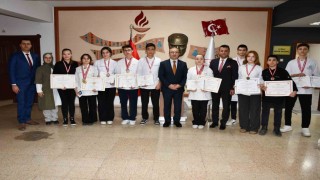 Antalya ve İstanbulda 2 ayrı katılan Eskişehirli öğrencilerden büyük başarı