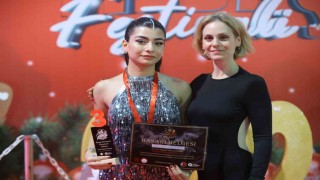 Antalyada Yılbaşı Festivali renkli görüntülere sahne oldu