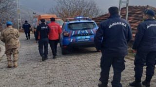Aracı ile uçuruma yuvarlanan şahıs dere yatağında bulundu