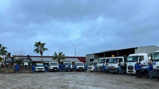 ASKİ ve Büyükşehir Belediyesi ekipleri teyakkuza geçti