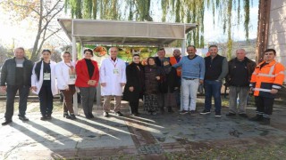 Atakumdan kümes hayvanlarına aşı uygulaması