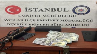 Avcılarda çatıdan eve girerken kıskıvrak yakalanan hırsız tutuklandı