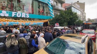 Aydında AVM açılışı kaosa dönüştü: Trafik kilitlendi, sıra kavgaları yaşandı