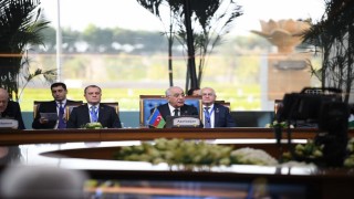 Azerbaycan Başbakanı Asadov: “Ülkemiz, Filistin halkına insani yardım sağlamak için 2 milyon dolar ayırdı”