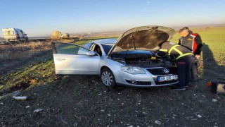 Babaeskide tırla çarpışıp tarlaya savrulan otomobilin sürücüsü öldü
