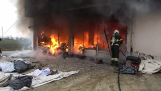 Bafrada tekstil atölyesi alevlere teslim oldu