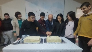Bahattin Çini Özel Eğitim Meslek Okulunda Dünya Engelliler Günü için pastalı etkinlik