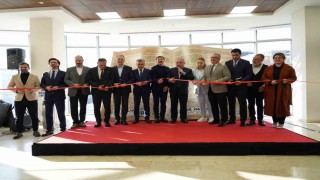 Bahçelievlerde 3. Ulusal Kitap Fuarı ziyaretçilere kapılarını açtı