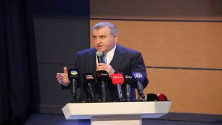 Bakan Bak: “‘Ben yaparım diyeceksiniz”