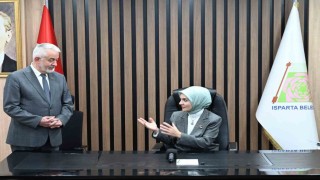 Bakan Göktaş: “Sosyal hizmetler ve belediyecilikte Isparta örnek bir şehir”