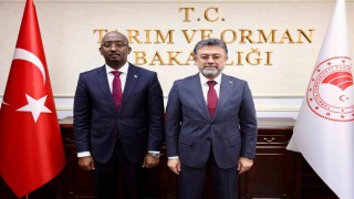Bakan Yumaklı, Somali Balıkçılık ve Mavi Ekonomi Bakanı Aden ile görüştü