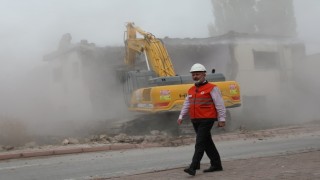 Başkan Çolakbayrakdar, “Dönüşümle 3 bin 979 aile mutlu ve huzurlu yuvalarında”