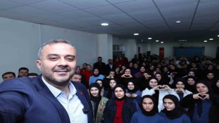 Başkan Toptaştan gençlere destek ve müjde
