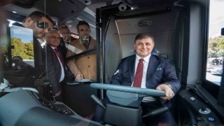 Başkan Tugay, 80 milyon Euroluk kredi için ilk imzayı attı