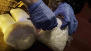 Batmanda 3 kilo metamfetamin ile yakalanan minibüsün sürücüsü tutuklandı