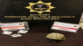 Bayburtta bir miktar uyuşturucu ele geçirildi