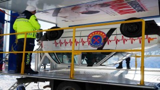 Bayburtta dondurucu havada emniyet kemerinin önemi anlatıldı
